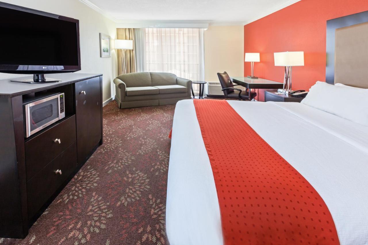 Holiday Inn Tyler - Conference Center By Ihg Экстерьер фото