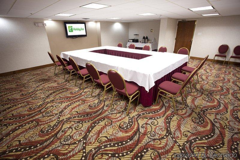 Holiday Inn Tyler - Conference Center By Ihg Бизнес фото